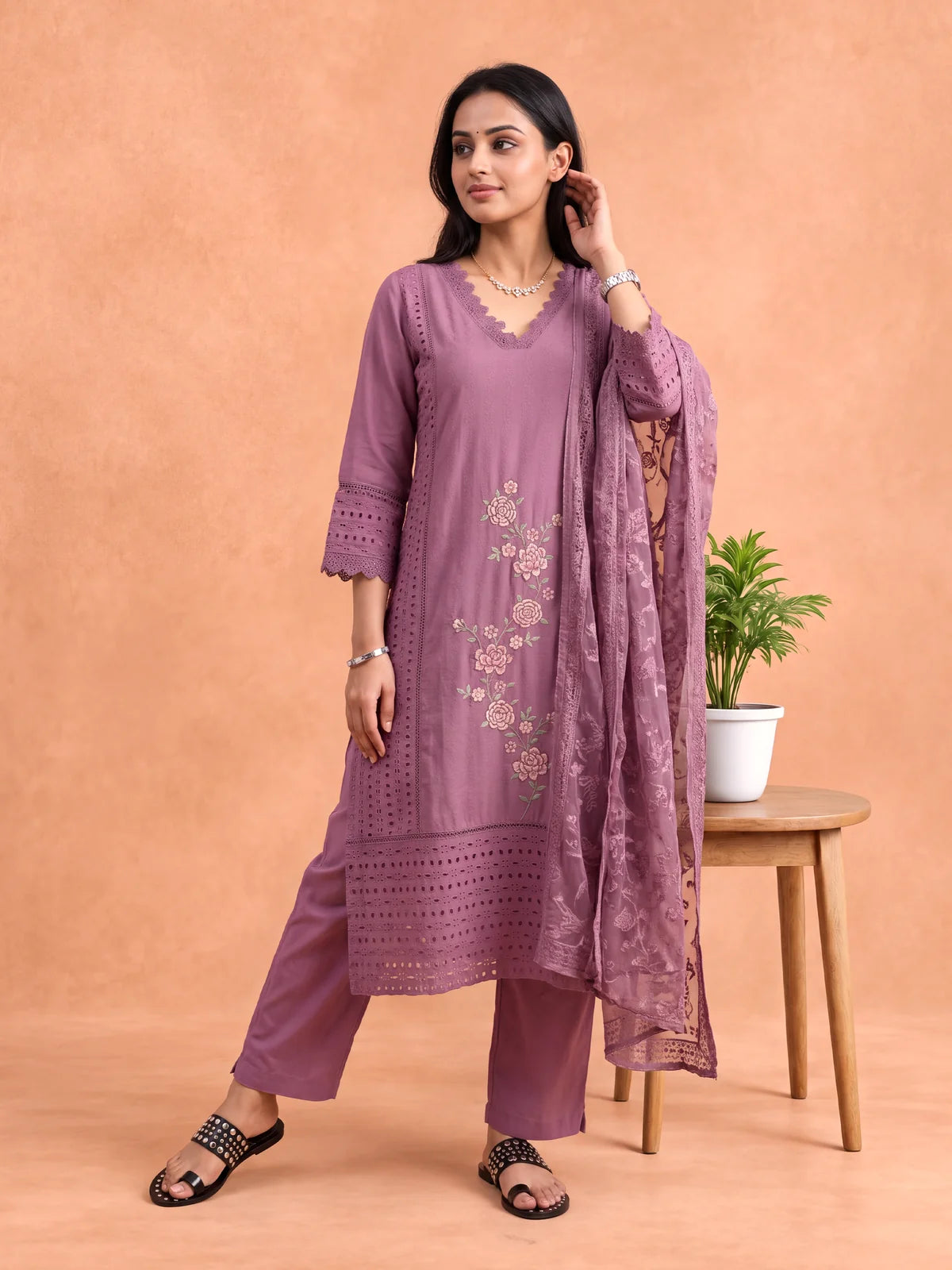 Ramyyam Women Embroidered Purple Kurti Set EKS153