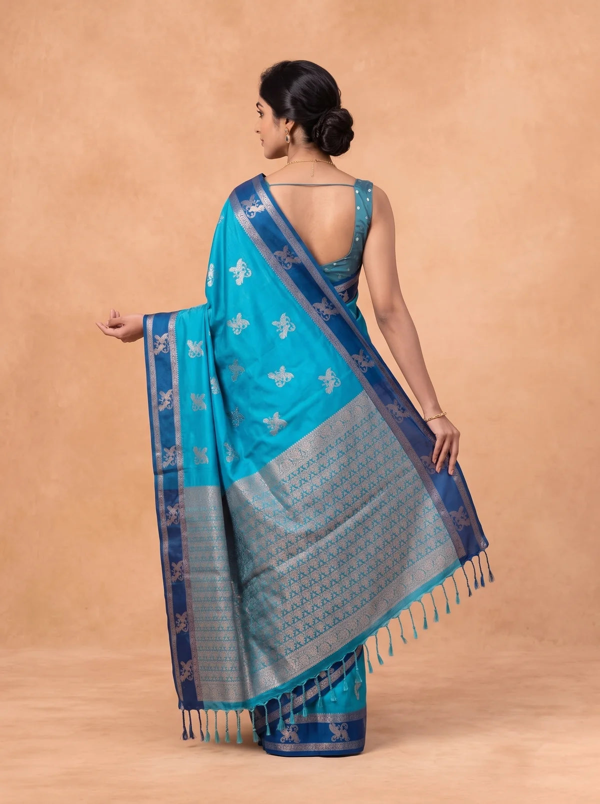 Ramyyam Women Soft Silk Teal With Blue Saree SS429